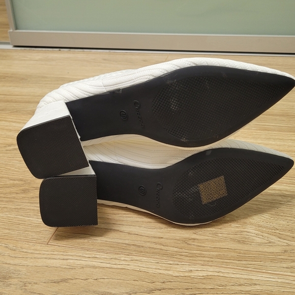 White Boots - Picture 7 of 7